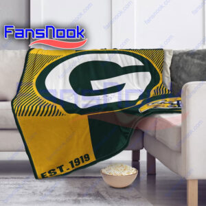 Sports-NFL-Football-Team-Logo-Divide-Green-Bay-Packers-Throw-Blanket-1-fansnook